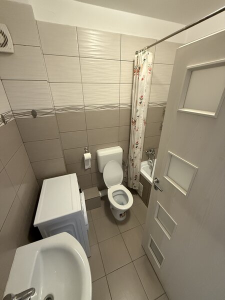 Berceni, Metalurgiei, Brown Residence,