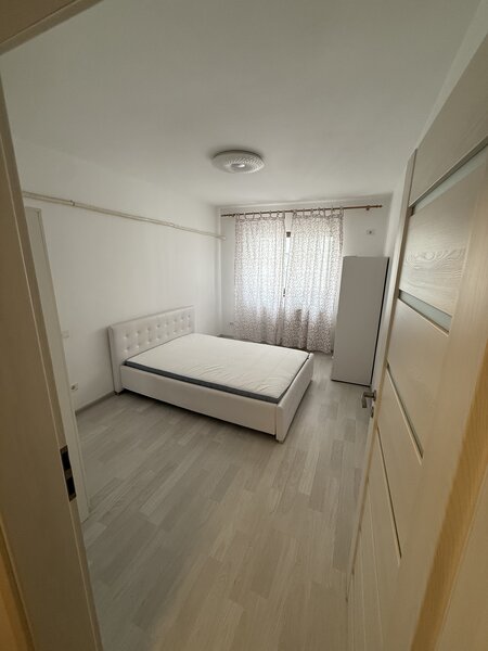 Berceni, Metalurgiei, Grand Arena, de inchiriat 3 camere, mobilat, utilat.