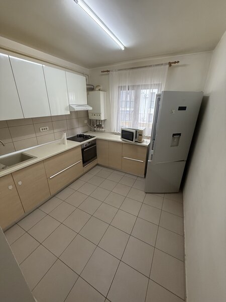 Berceni, Metalurgiei, Grand Arena, de inchiriat 3 camere, mobilat, utilat.